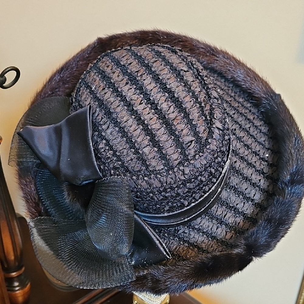Chic Black Women's Hat Trimmed In Mink with Bow Accent